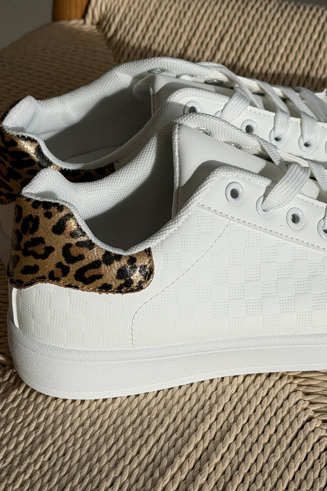 Bloom - Azalea Sneakers - Leo Sneakers 