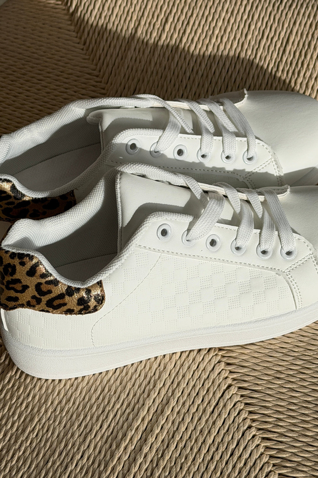 Bloom - Azalea Sneakers - Leo Sneakers 