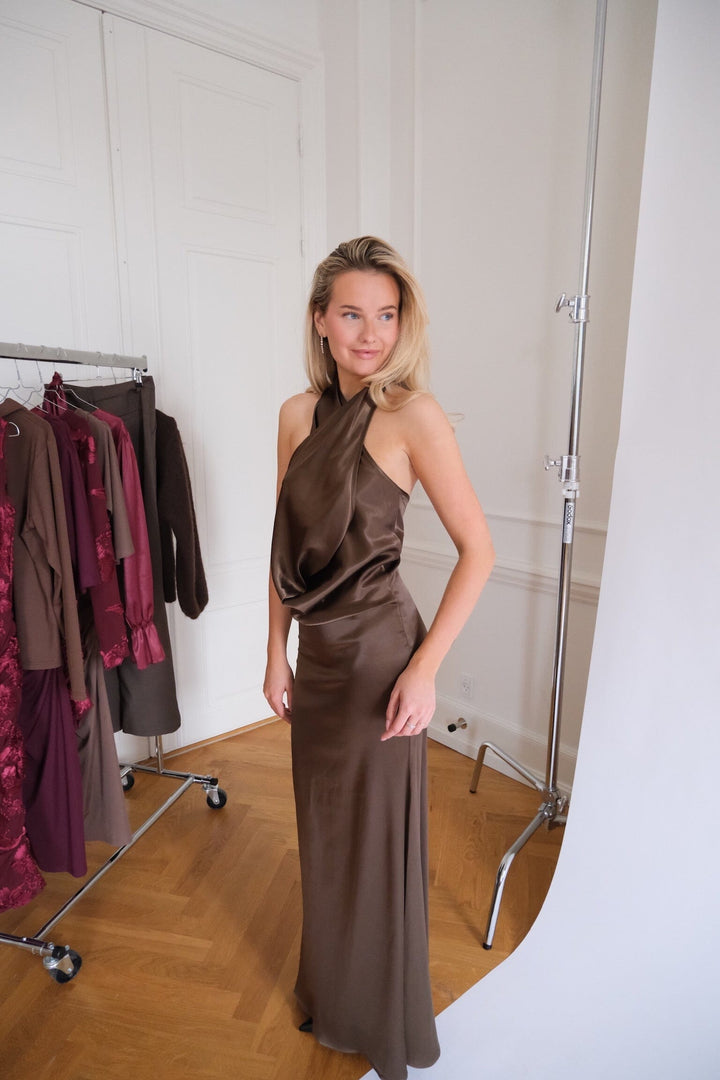 BYIC - Evelynic Maxi Dress A2577 - Dark Brown Kjoler 