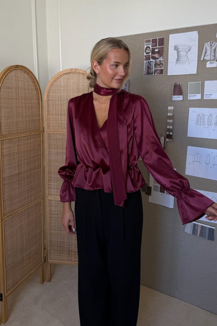 BYIC - Freyaic Shirt A2591 - Bordeaux Satin