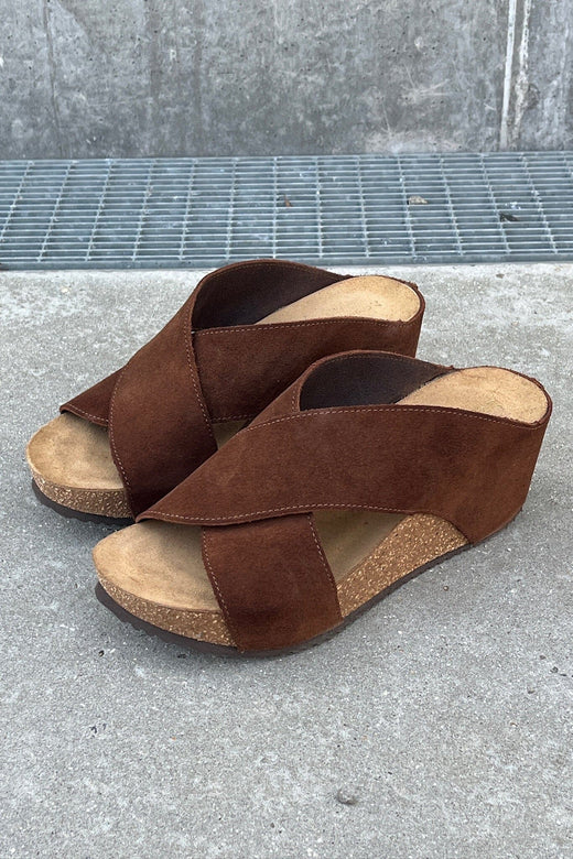 Copenhagen Shoes - Frances 23 Suede CS7495 - 00066 - Dark Brown (Marrone 417) Sandaler 