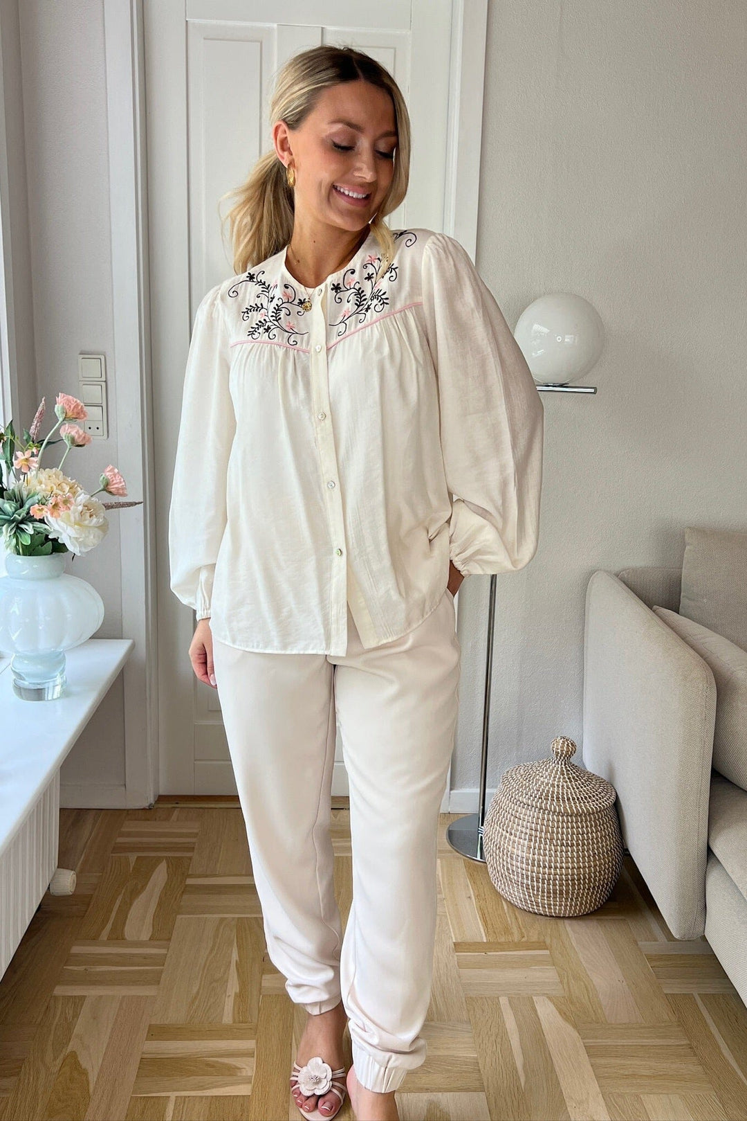 Dear Molly - Flower Shirt - Cream Skjorter 