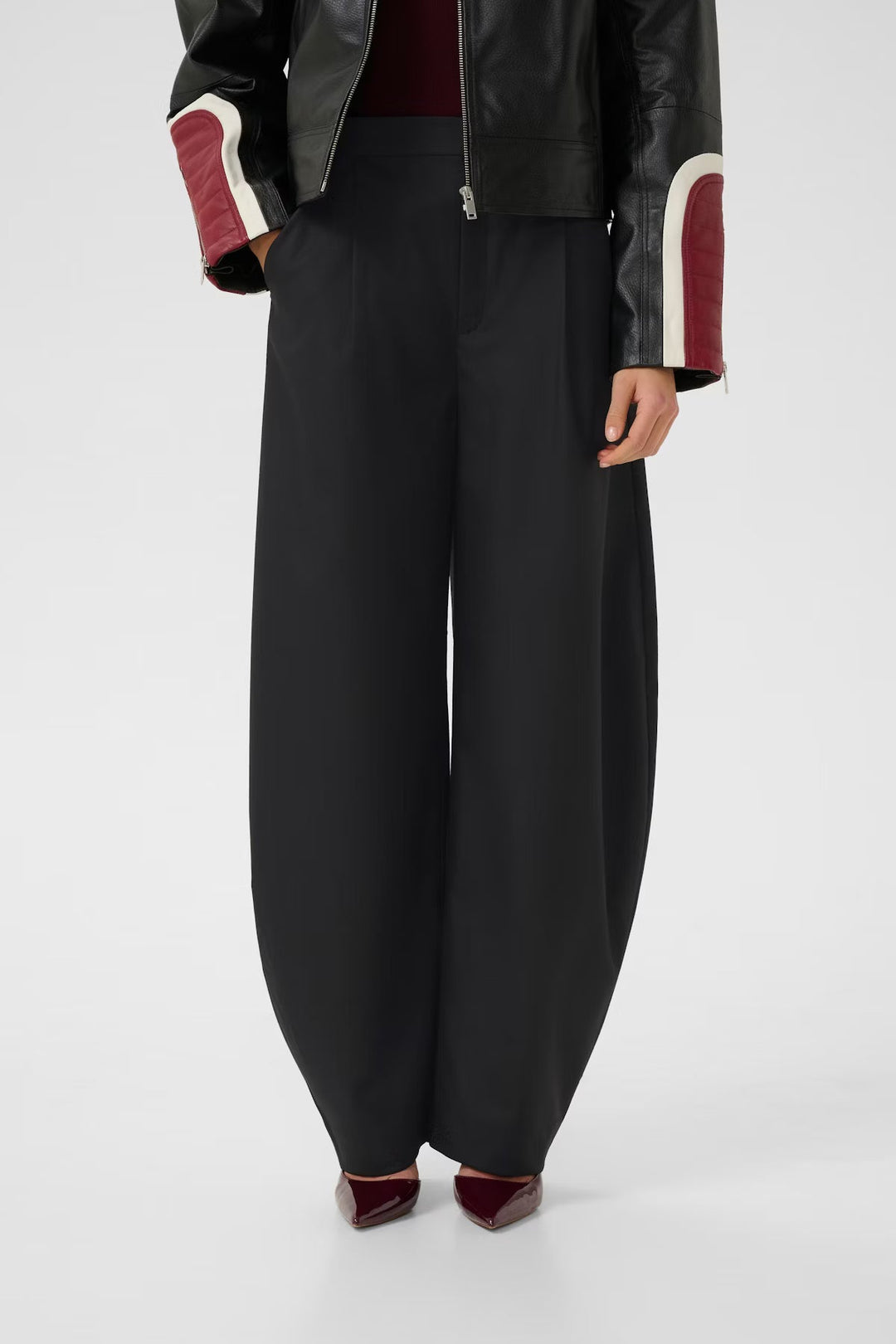 Gestuz - Gzcallia Barrel Pants 10910449 - 100017 - Black Bukser 