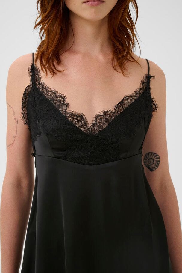 Gestuz - Gzlalou Dress 10911314 - 100017 - Black Kjoler 