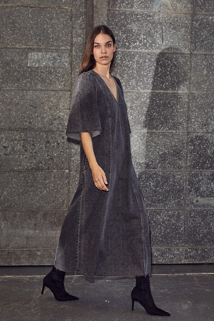 Haute L'Amitié - Denim Hem Dress Black HL10357 - Washed Black Kjoler 