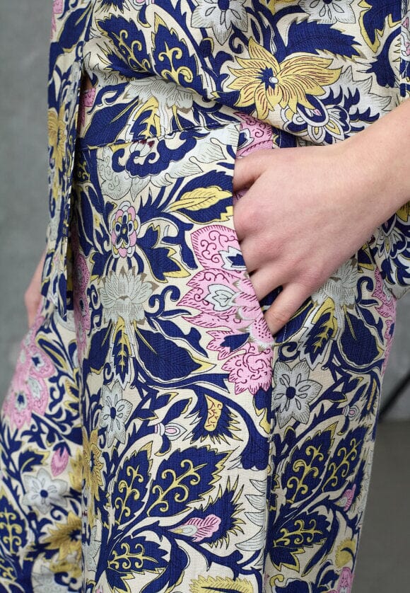 Love & Divine - Love1176-6 19916 - 801 - Navy Paisley Bukser 
