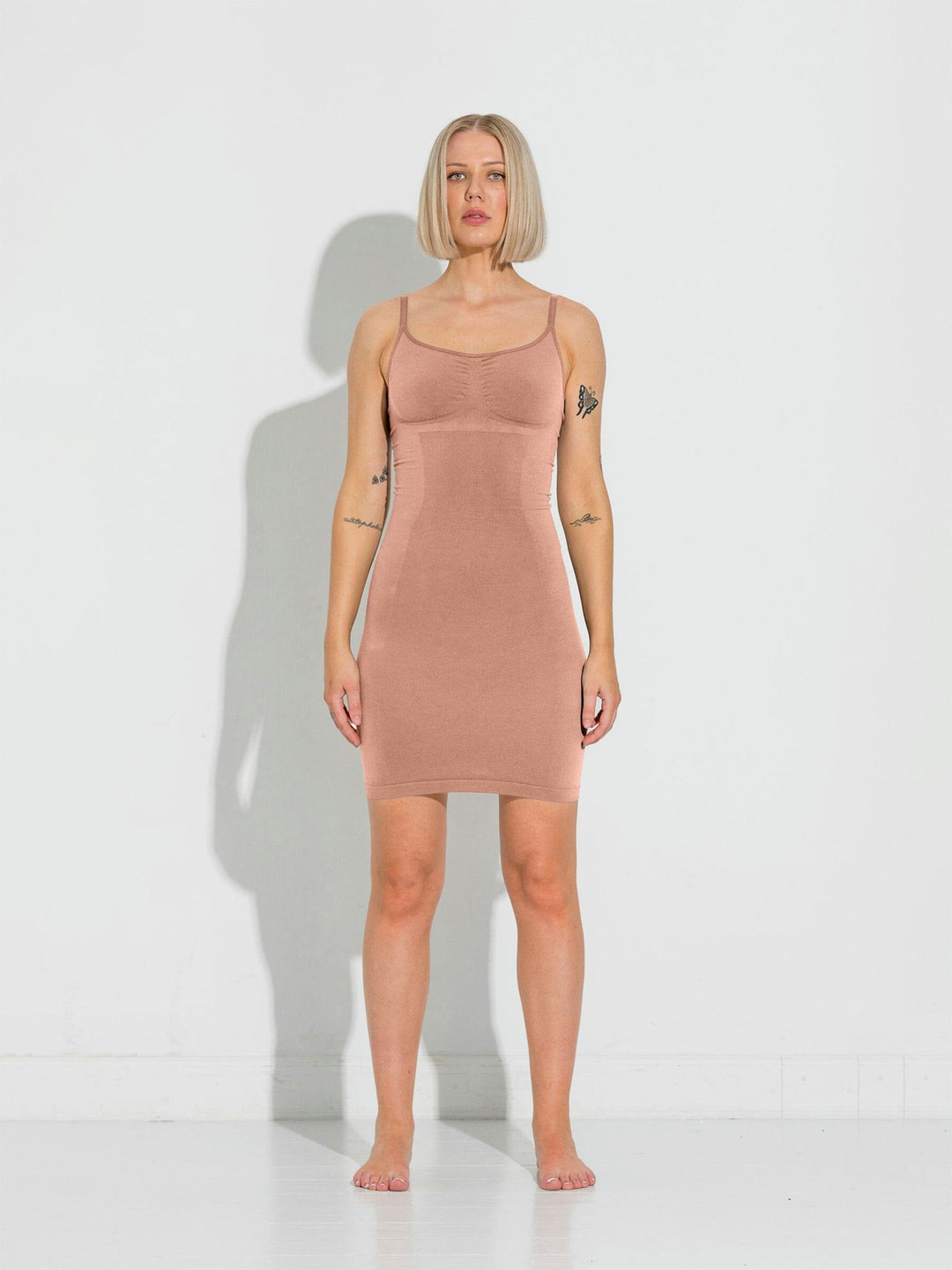Lykkeland Ateliér - Second Skin Slip Dress - Tan Kjoler 