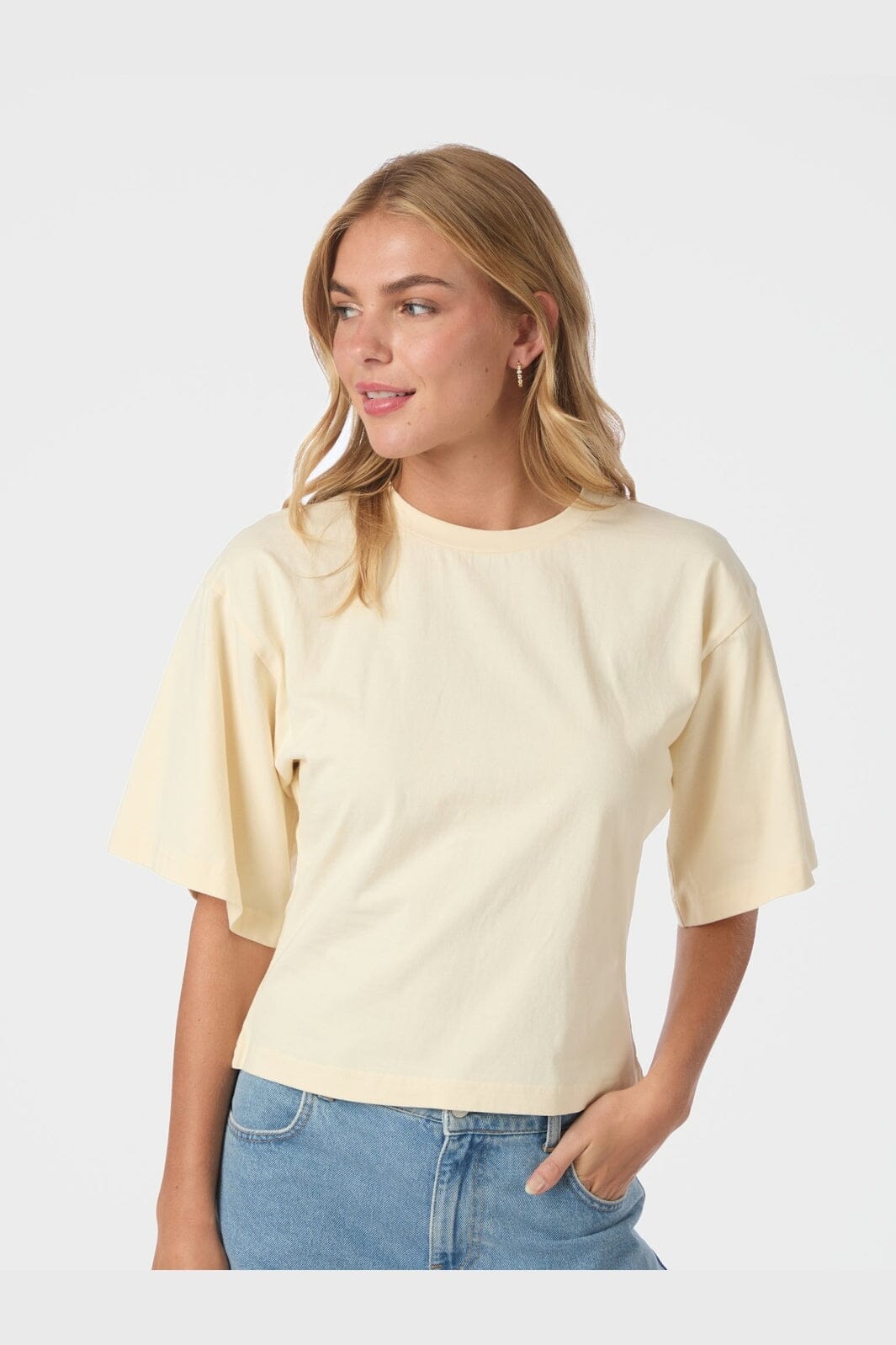 Neo Noir - Asha Boxy Tee 164418 - 416 - Butter Yellow