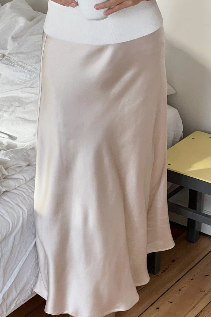 Neo Noir - Bovary Skirt - Champagne