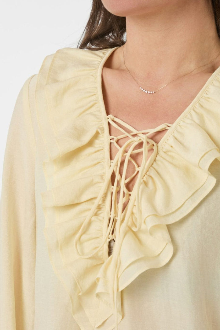 Neo Noir - Katarina Crepe Ruffle Blouse 166497 - 191 - Light Yellow