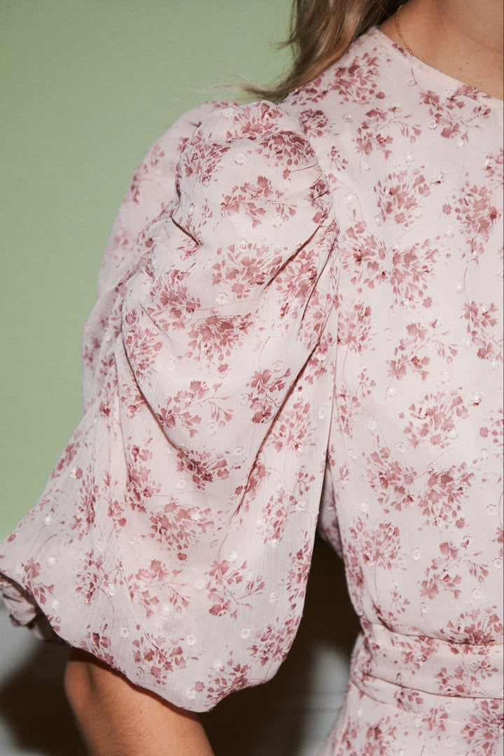 Neo Noir - Kikka Chiffon Flower Dress 167915 - 165 - Rose Kjoler 