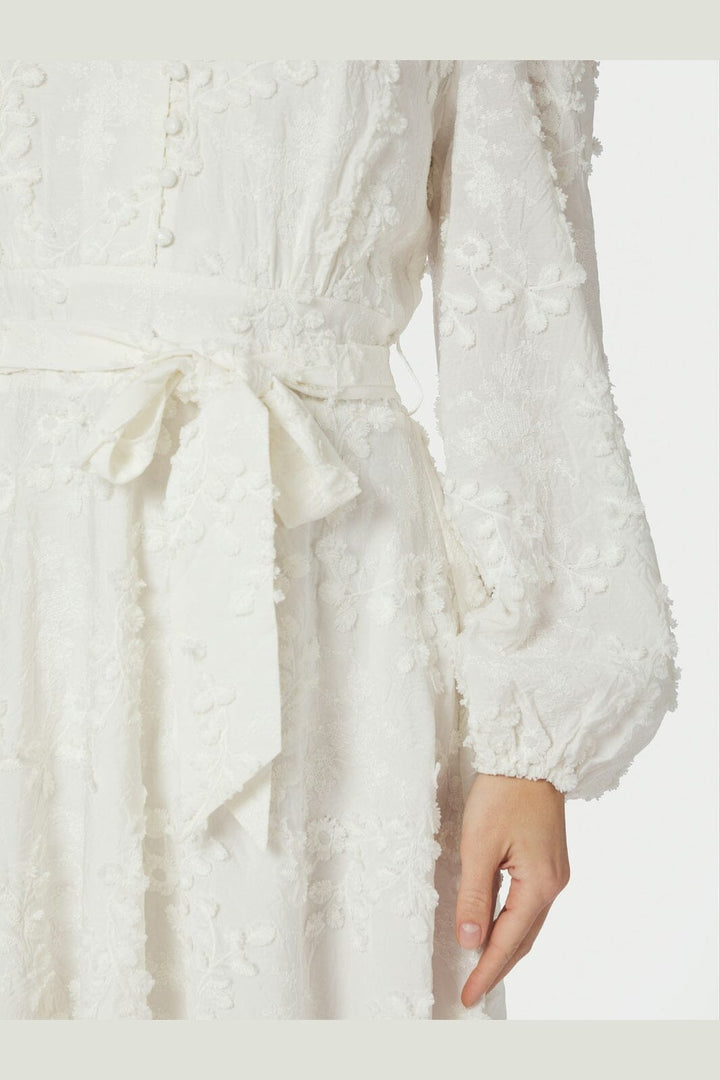 Neo Noir - Monnie Embroidery Dress 167899 - 120 - White