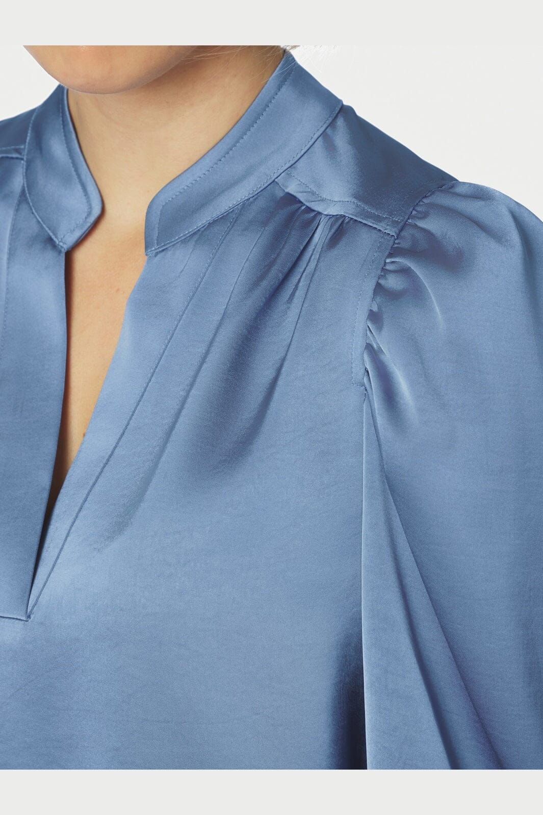 Neo Noir - Rosslyn Heavy Sateen Blouse 163769 - 407 - Smoke Blue