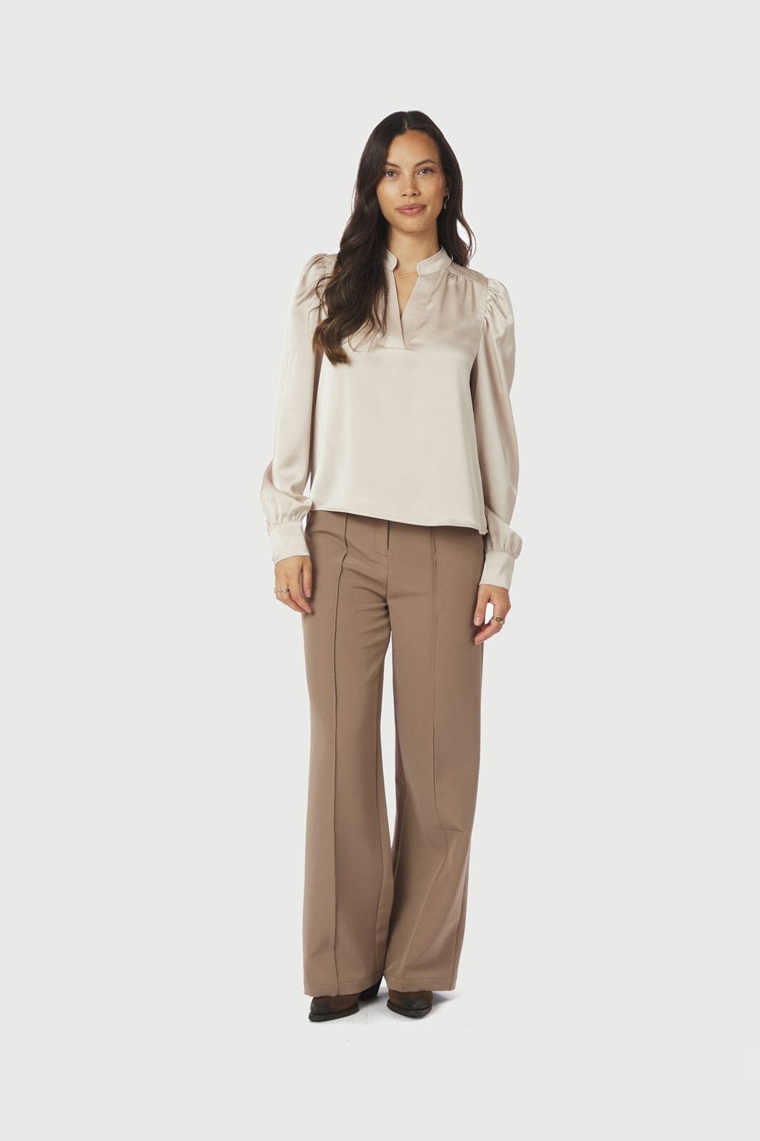 Neo Noir - Rosslyn Heavy Sateen Blouse 163769 - 720 - Champagne