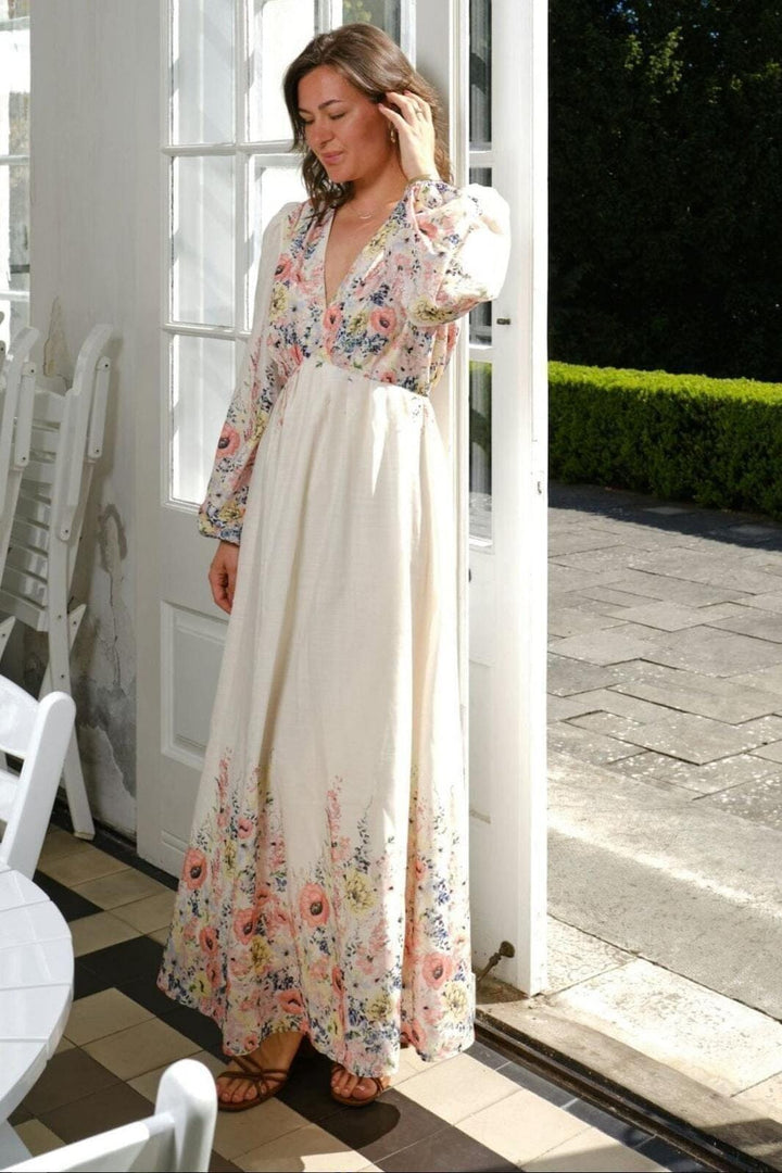 Neo Noir - Silfi Flower Print Dress 164828 - 122 - Creme Kjoler 