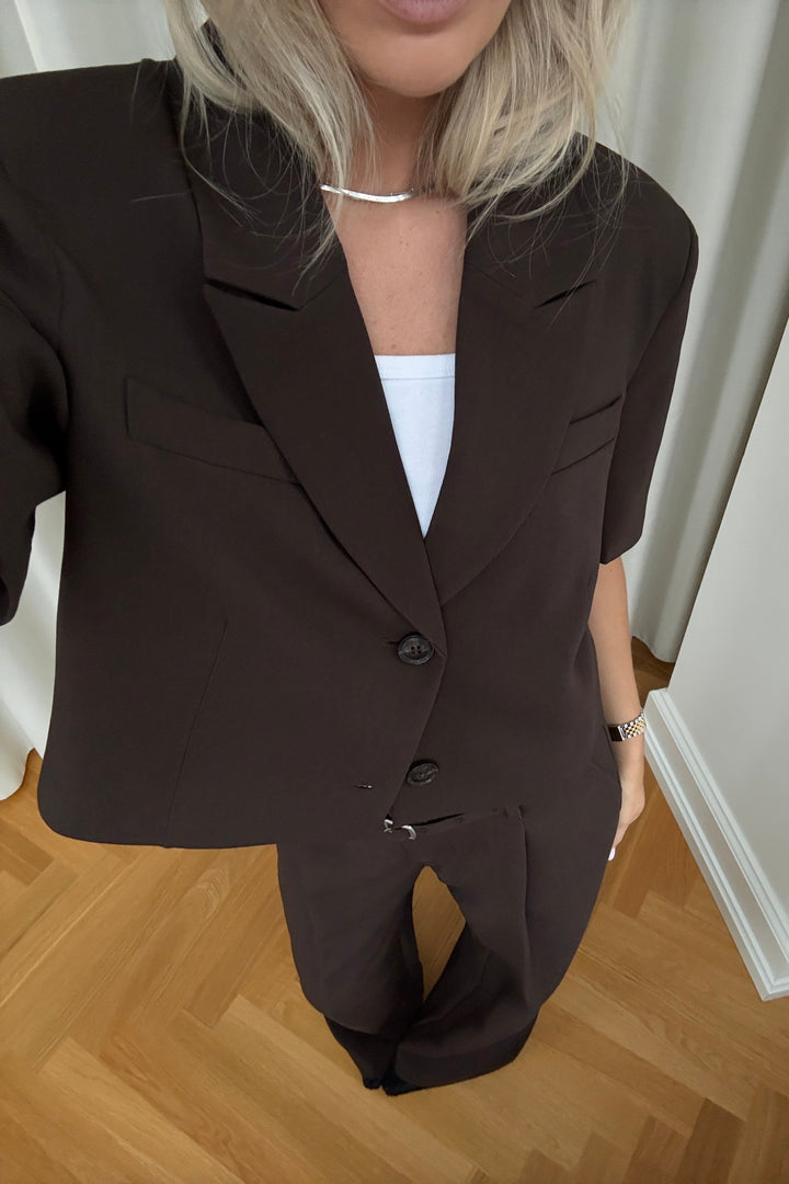 Noella - N-Leanne Crop Blazer 13860006 - 674 - Chocolate Blazere 