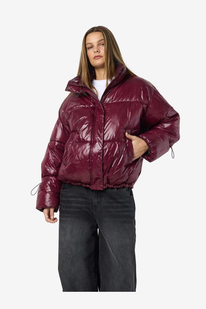 Noisy May - Nmallie Shiny Puffer - 4785874 Windsor Wine