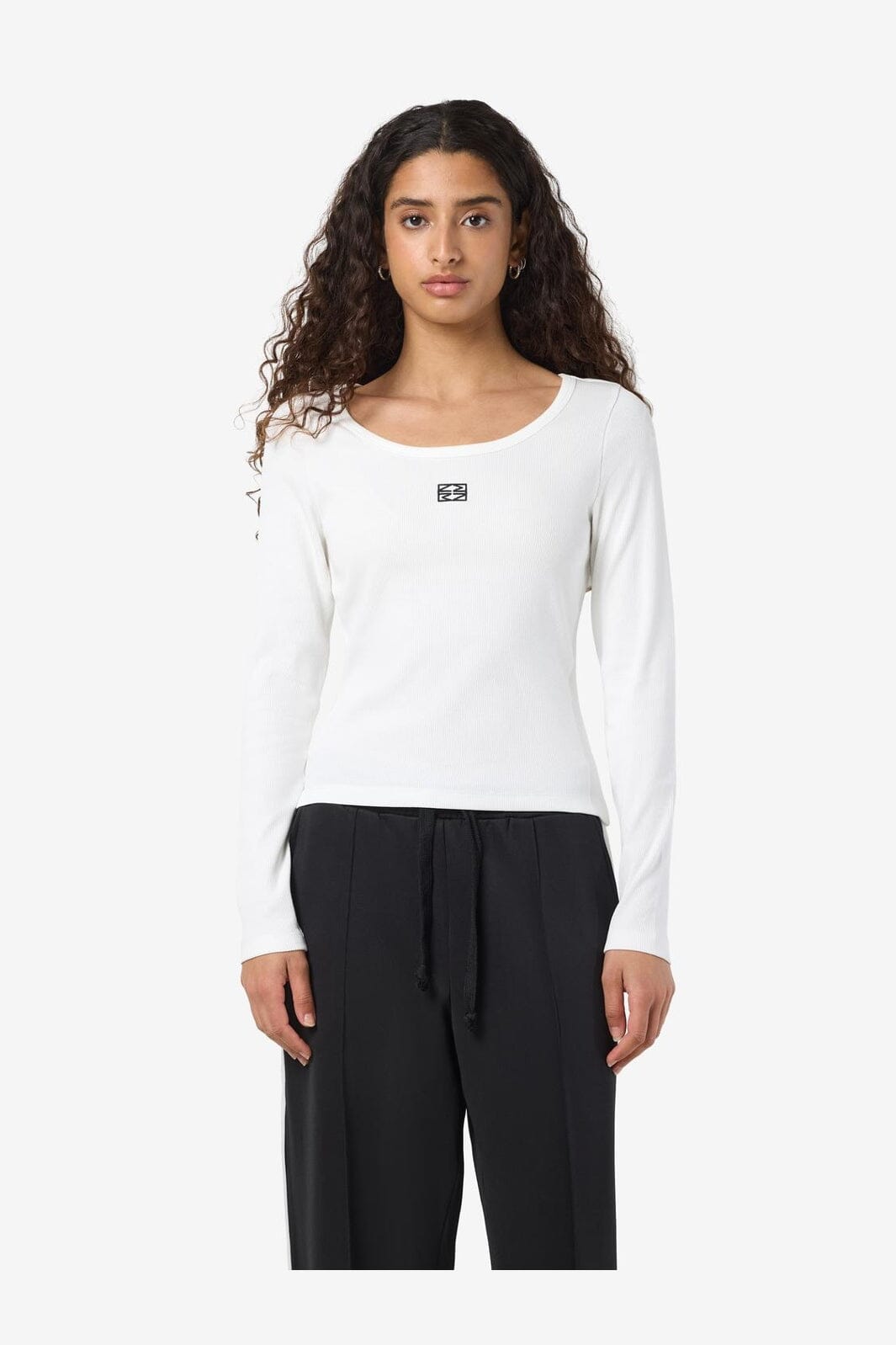 Noisy May - Nmjudy L/S Embr Top - 4863106 Cloud Dancer Black Embr