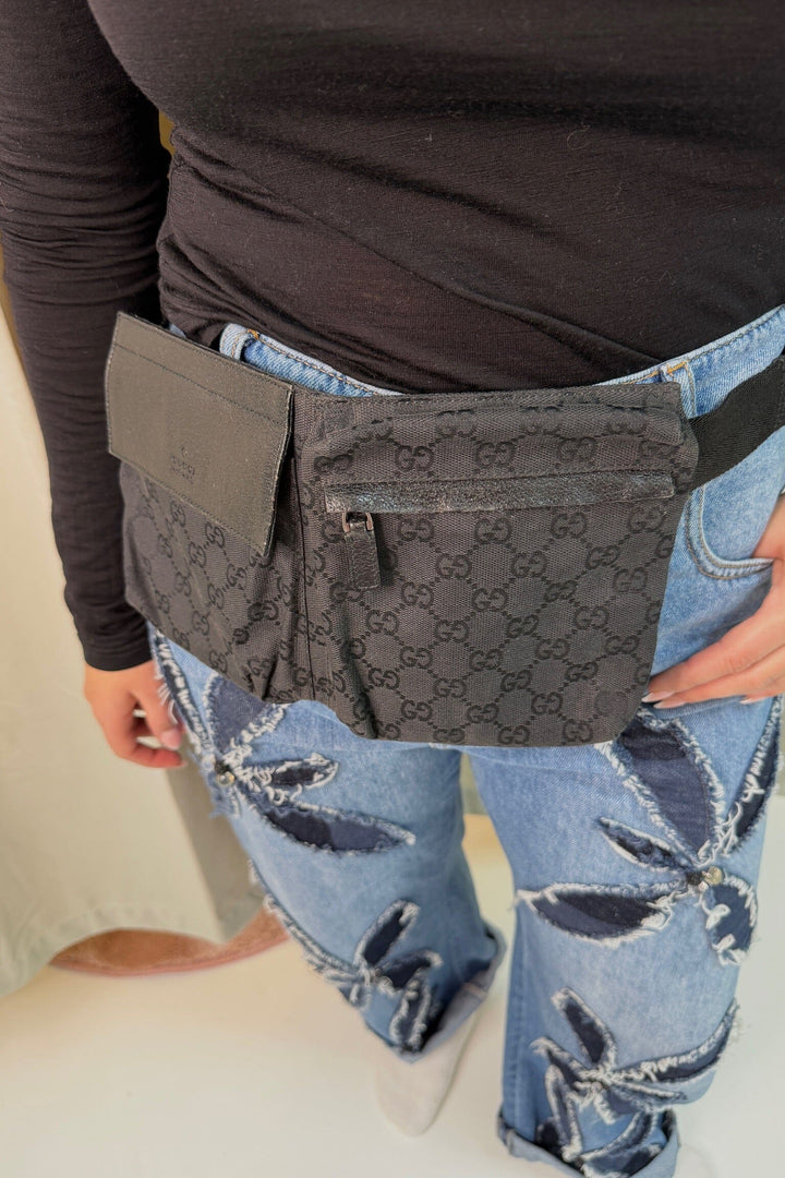 Preloved Vintageline x Molly&My - Vintage Gucci Bumbag 5 - Black Tasker 