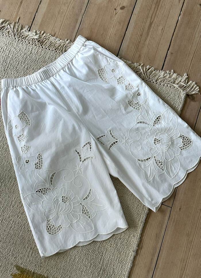 Sissel Edelbo - Adeline Bermuda Shorts SE 1889 - Ecru Shorts 