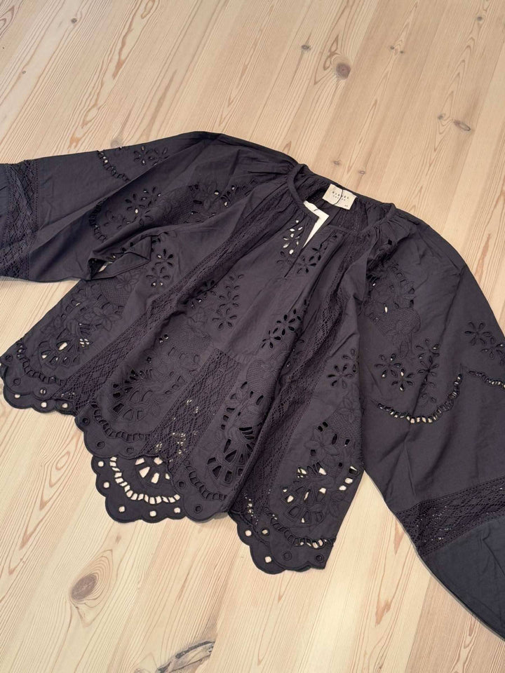 Sissel Edelbo - Mila Top SE 1781 - Almost Black Toppe 