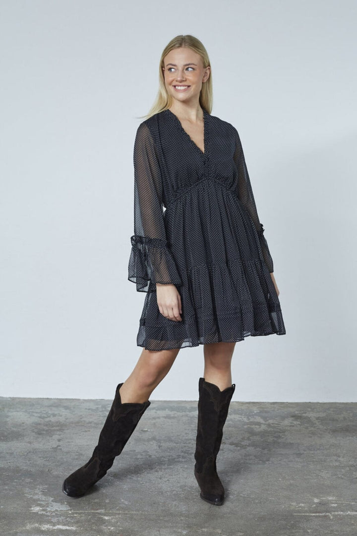 Sisters Point - Ufana-Dr1 19129 - 800 - Black/Dot