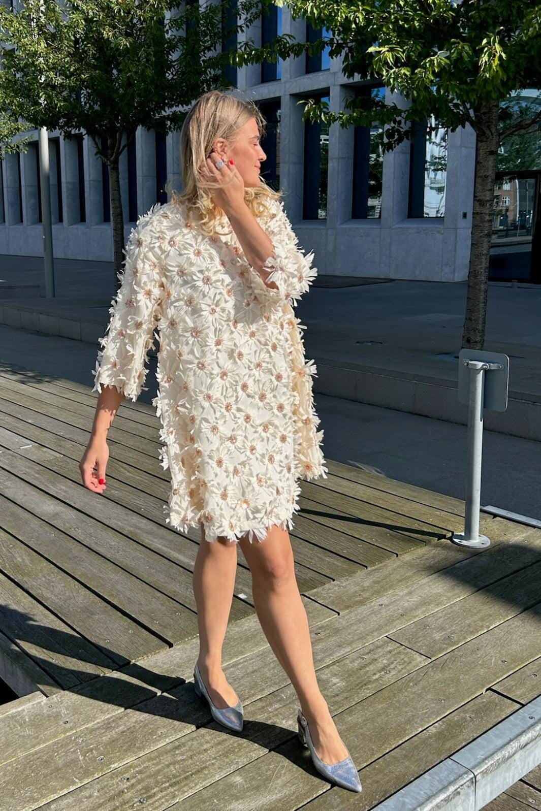 YAS - Yasabelone 3/4 Dress - 5031498 Sheer Bliss Kjoler 