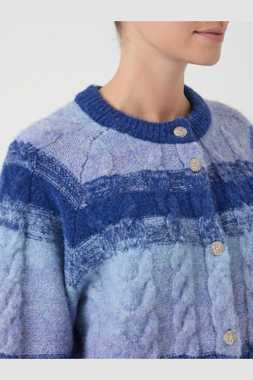 YAS - Yasmegano Ls Knit Short Cardigan - 4827614 Dazzling Blue Vista Blue+Clear Sky